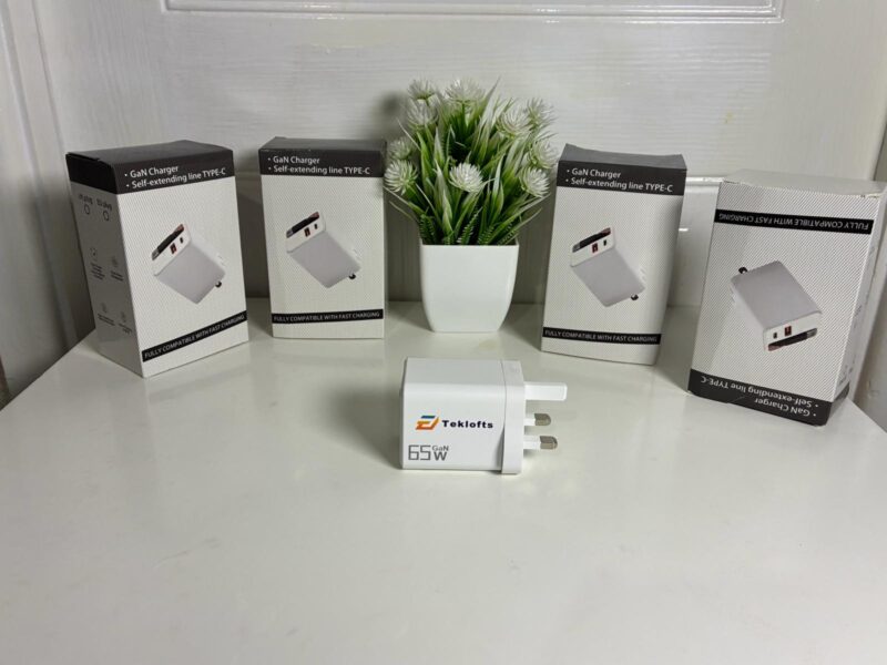Gan 65W Fast Charger with Retractable USB-C Cable